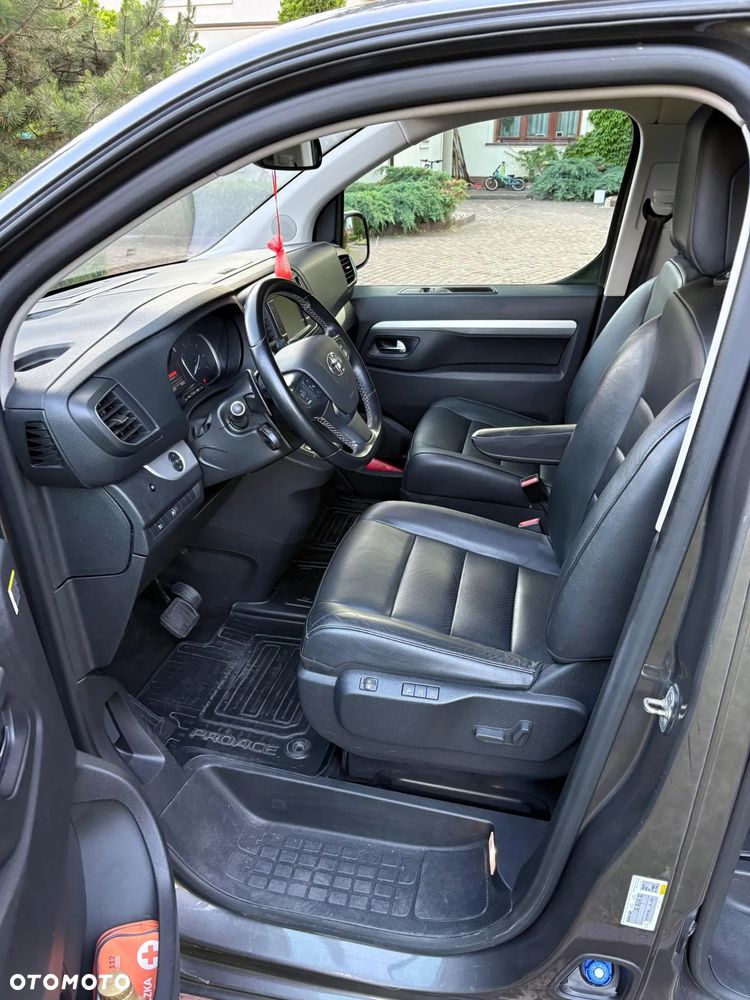 Toyota Proace Verso 2.0 D4-D Long Family - 4