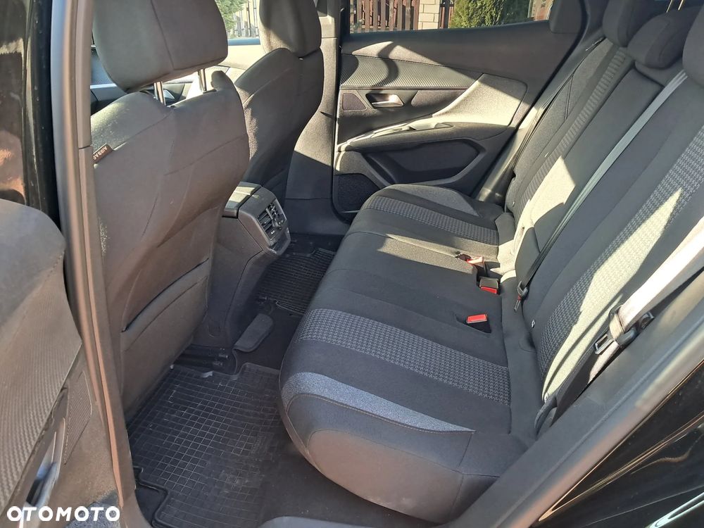 Peugeot 3008 1.5 BlueHDi Active S&S EAT8 - 9