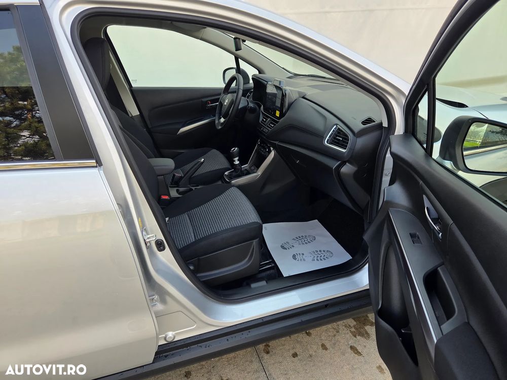 Suzuki S-Cross 1.4 Boosterjet 6MT MHEV Passion - 12
