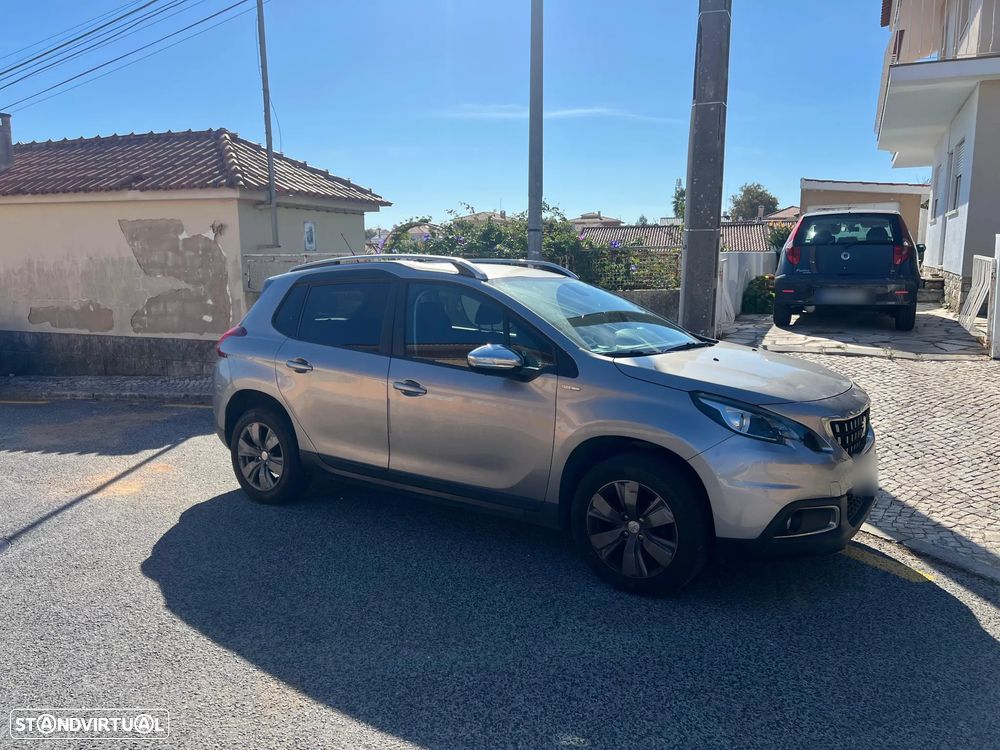 Peugeot 2008 1.2 PureTech Style - 1