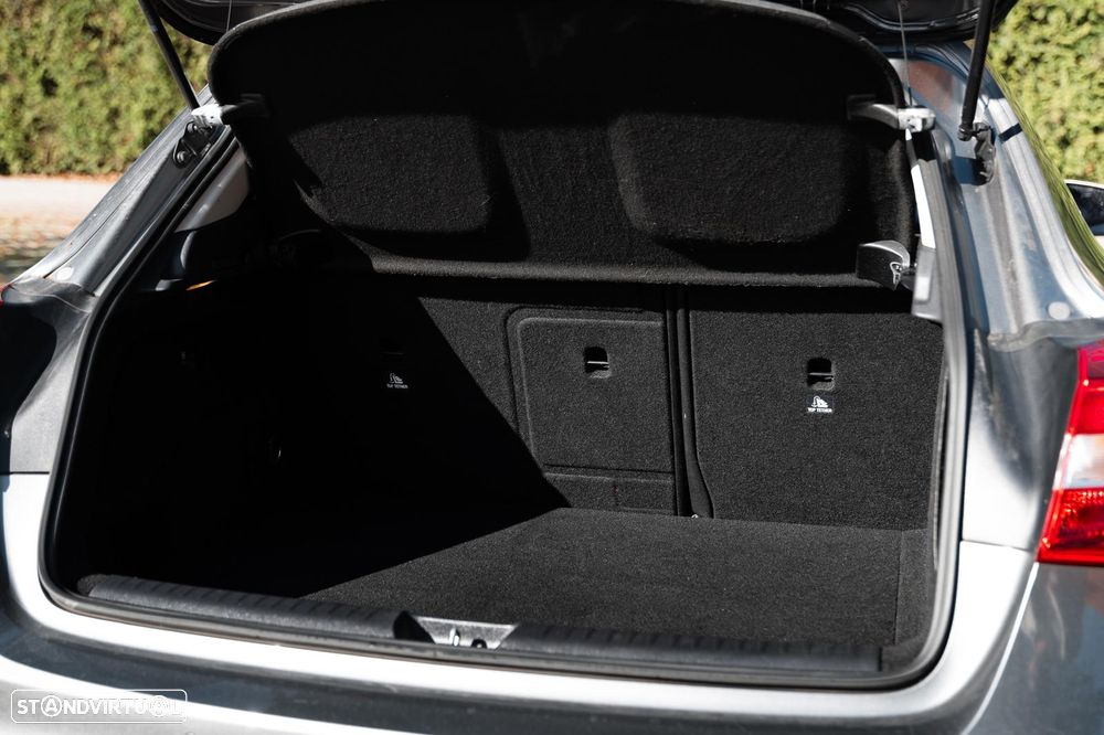 Mercedes-Benz GLA 180 CDI Urban - 28