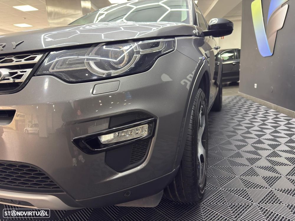 Land Rover Discovery Sport 2.0 eD4 R-Dynamic S - 12