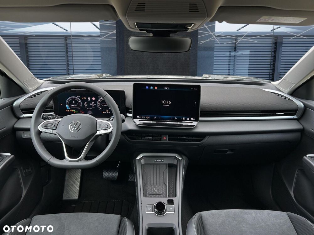 Volkswagen T-Roc - 5