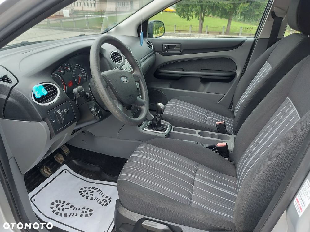 Ford Focus - 20