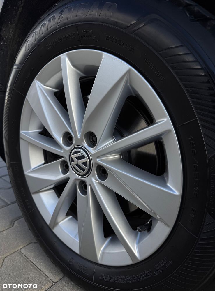 Volkswagen Golf - 15
