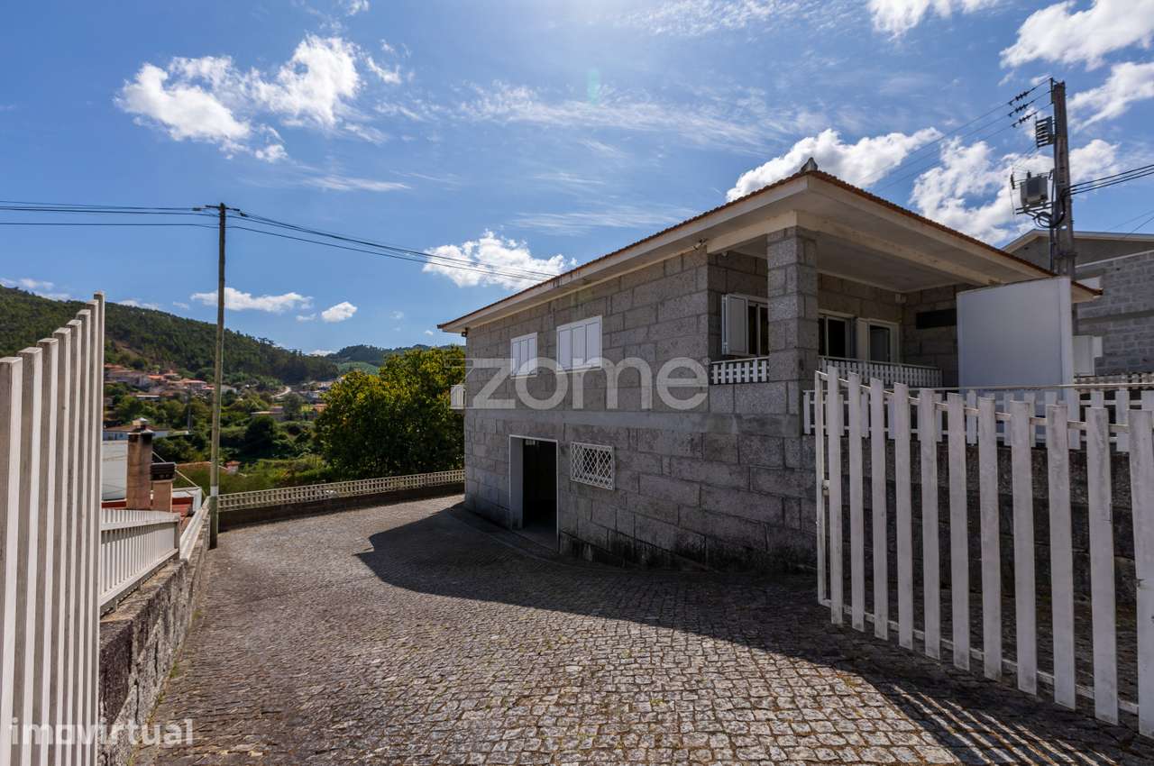 Prédio para serviços | Santo Tirso - Grande imagem: 5/37