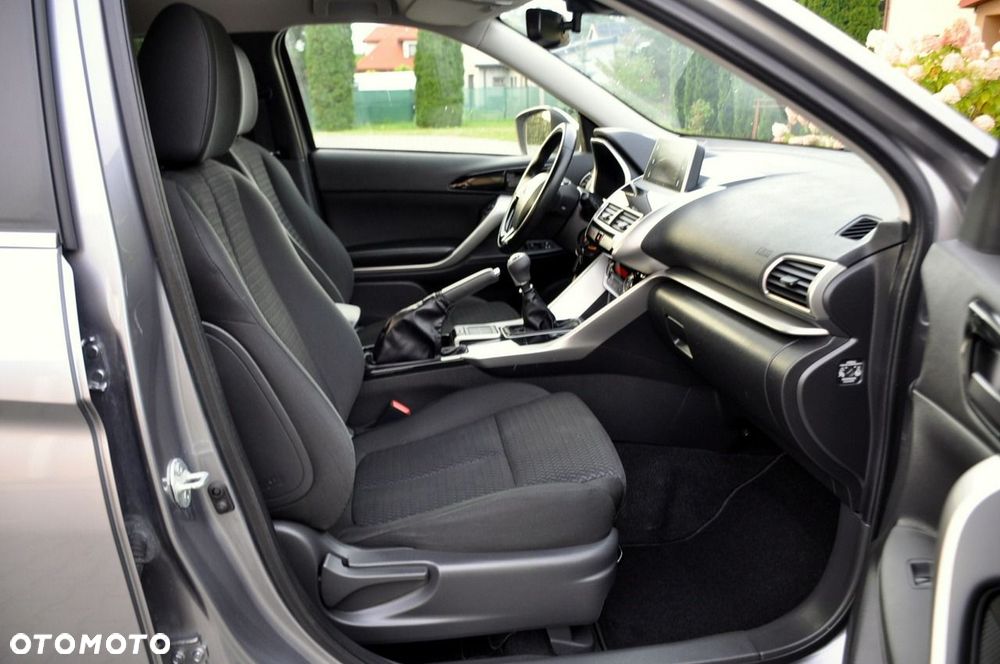 Mitsubishi Eclipse Cross - 17