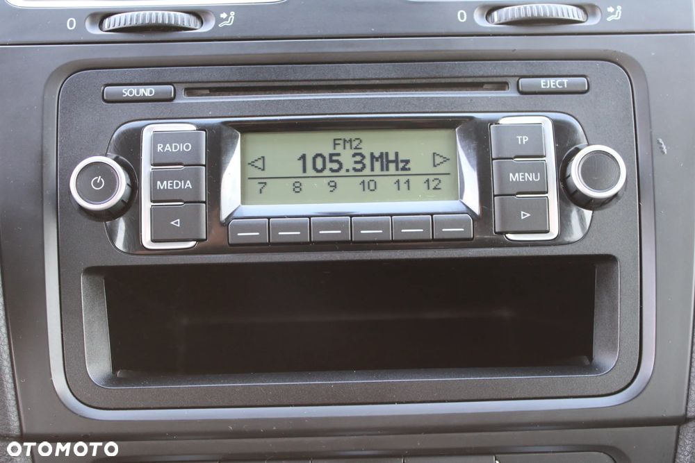 Volkswagen Golf - 28