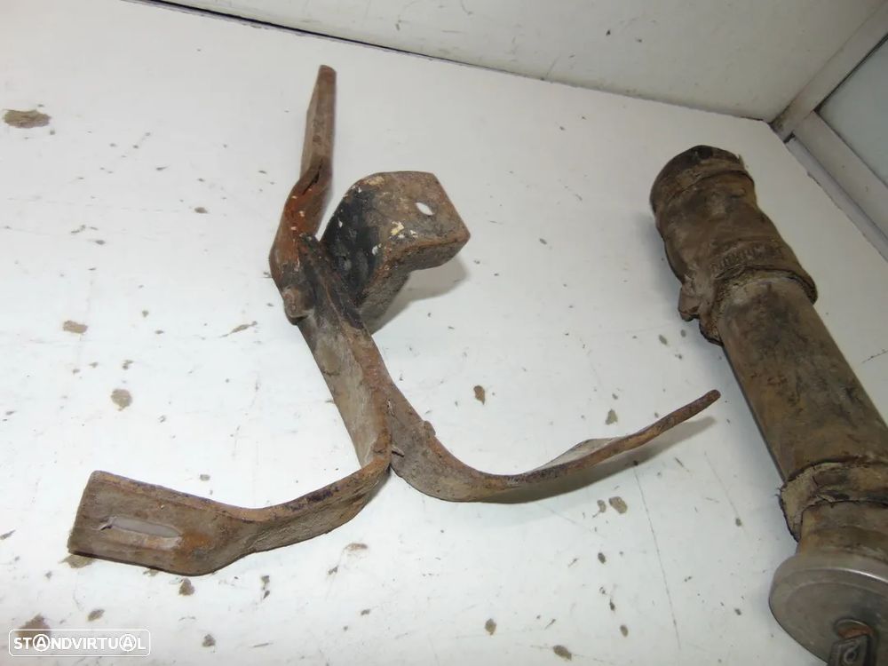 VolvoPV 544 bocal/Suportes - 4