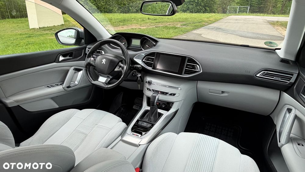 Peugeot 308 PureTech 130 EAT6 Stop & Start Active - 8