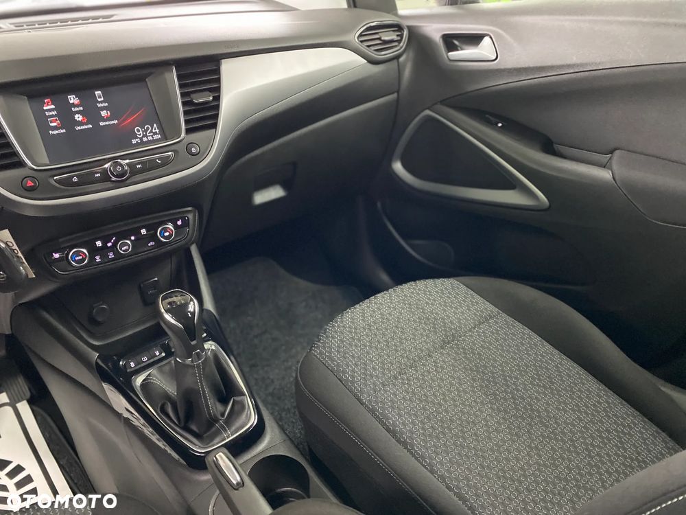 Opel Crossland X - 38
