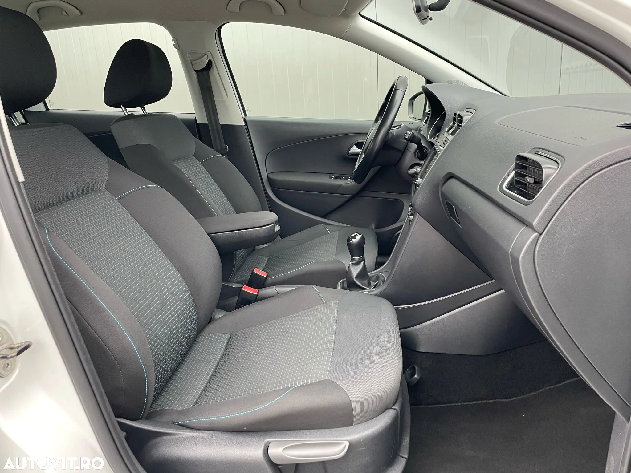 Volkswagen Polo 1.4 TDI (Blue Motion Technology) Comfortline - 13