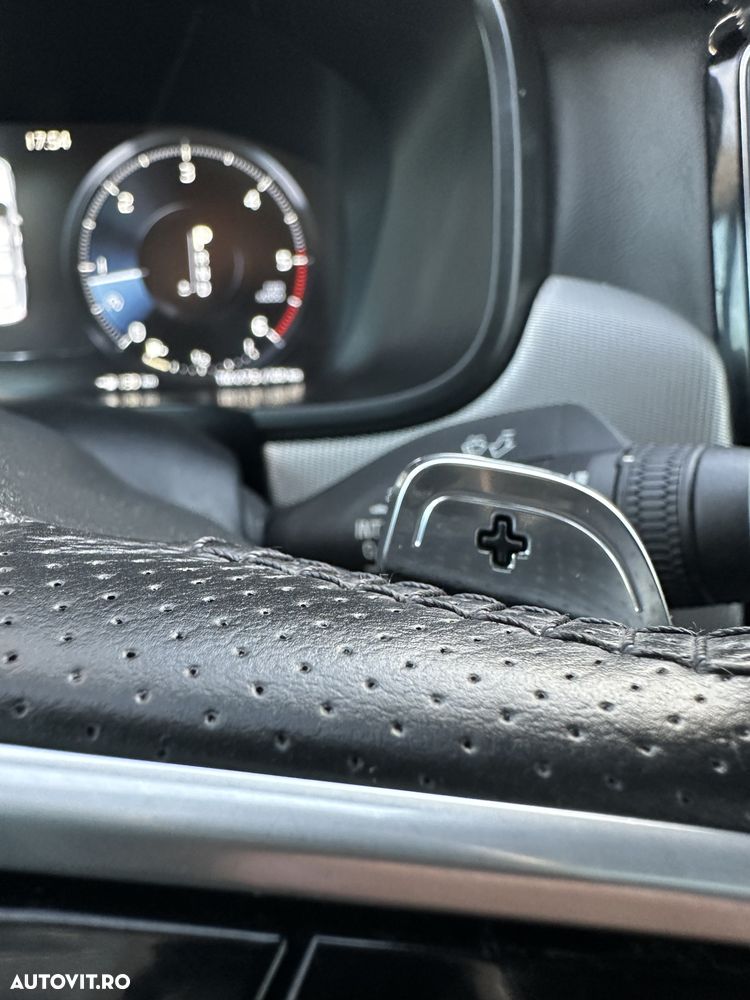 Volvo S90 D5 AWD Geartronic Inscription - 17