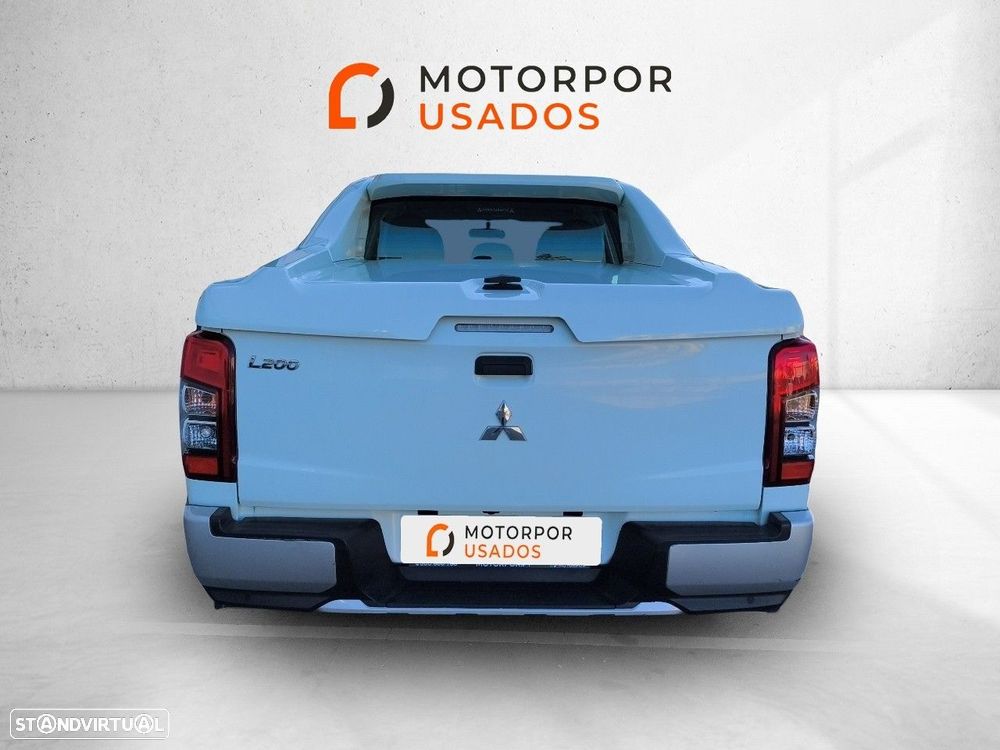 Mitsubishi L200 2.3 DI-D CD Invite Strakar Look 2WD - 5