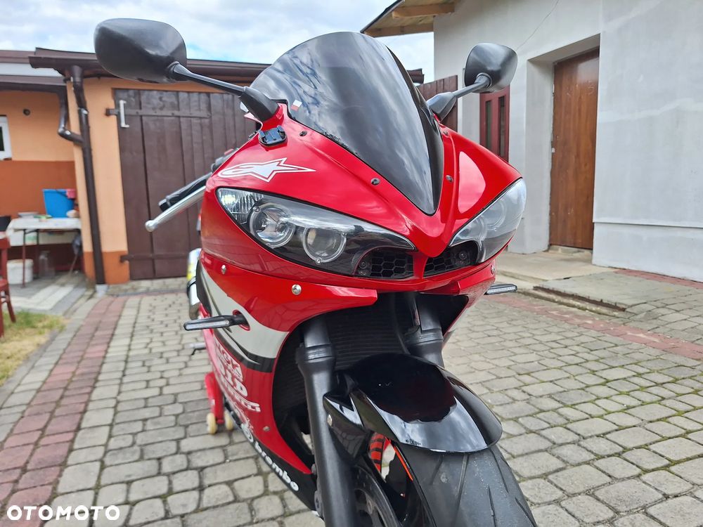Yamaha YZF - 12