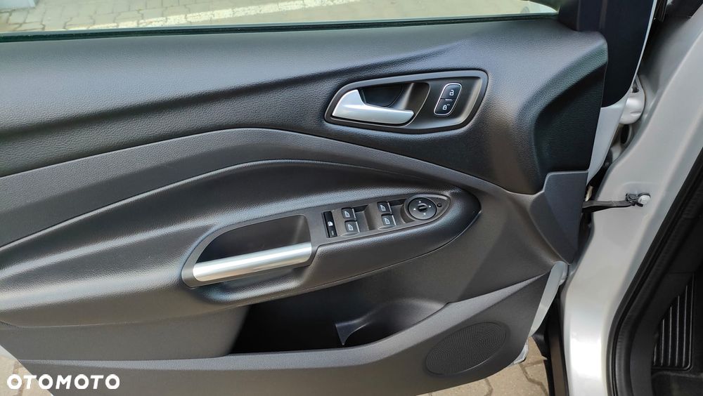 Ford Kuga - 14
