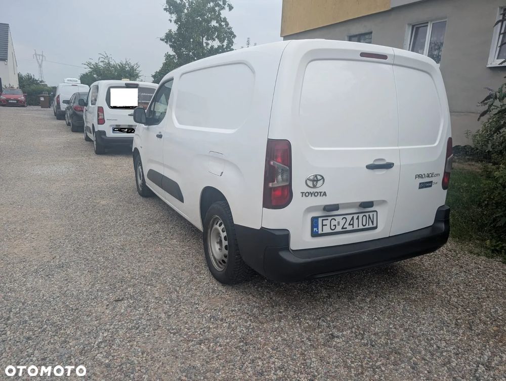 Toyota Proace City - 4
