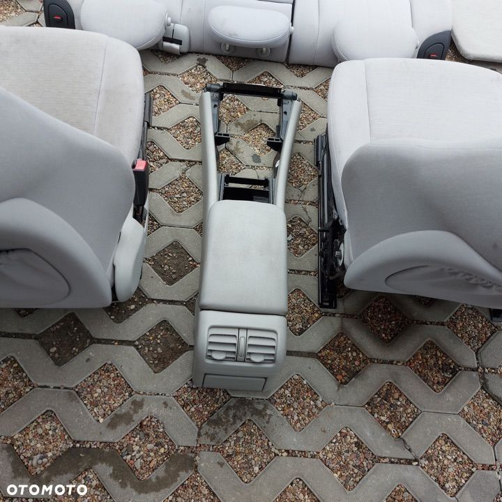 FOTELE KANAPA WNETRZE BOCZKI DYWANY POSZYCIA KOMPLET MERCEDES C W203 LIFT COMBI KOMBI ORYG DEMONTAZ - 9