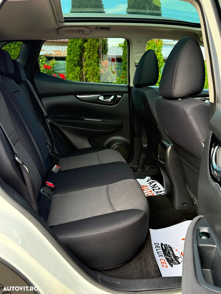 Nissan Qashqai 1.6 DCI Start/Stop N-Connecta - 11