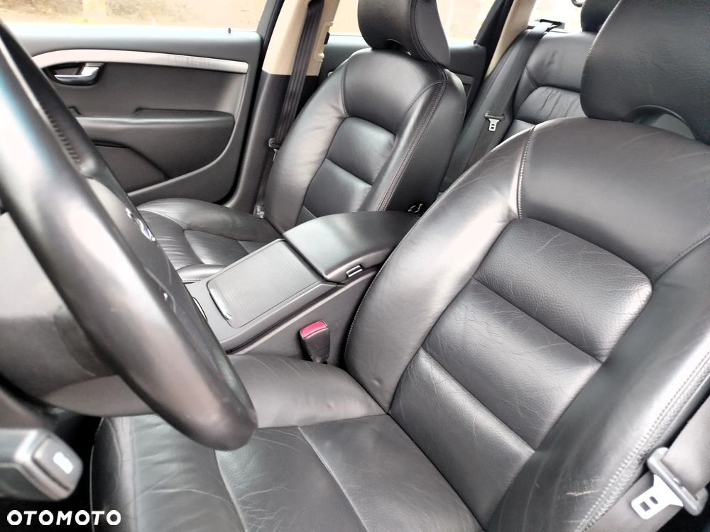 Volvo XC 70 3.2 AWD Momentum - 17