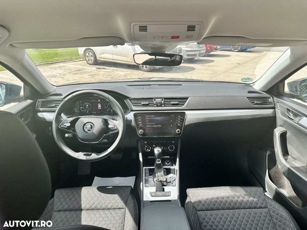 Skoda Superb 2.0 TDI DSG Ambition - 12