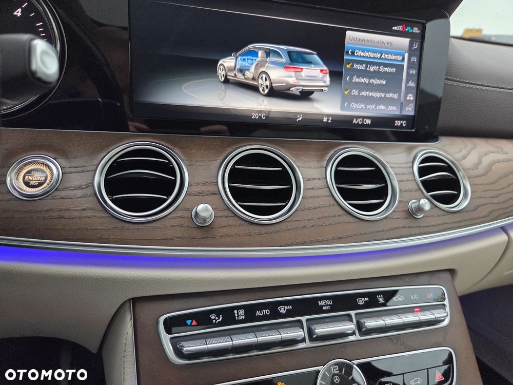 Mercedes-Benz Klasa E 220 d 9G-TRONIC Exclusive - 27