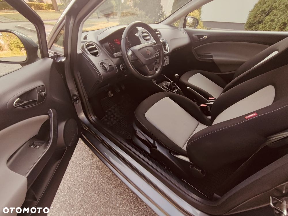 Seat Ibiza SC 1.4 16V Style - 23