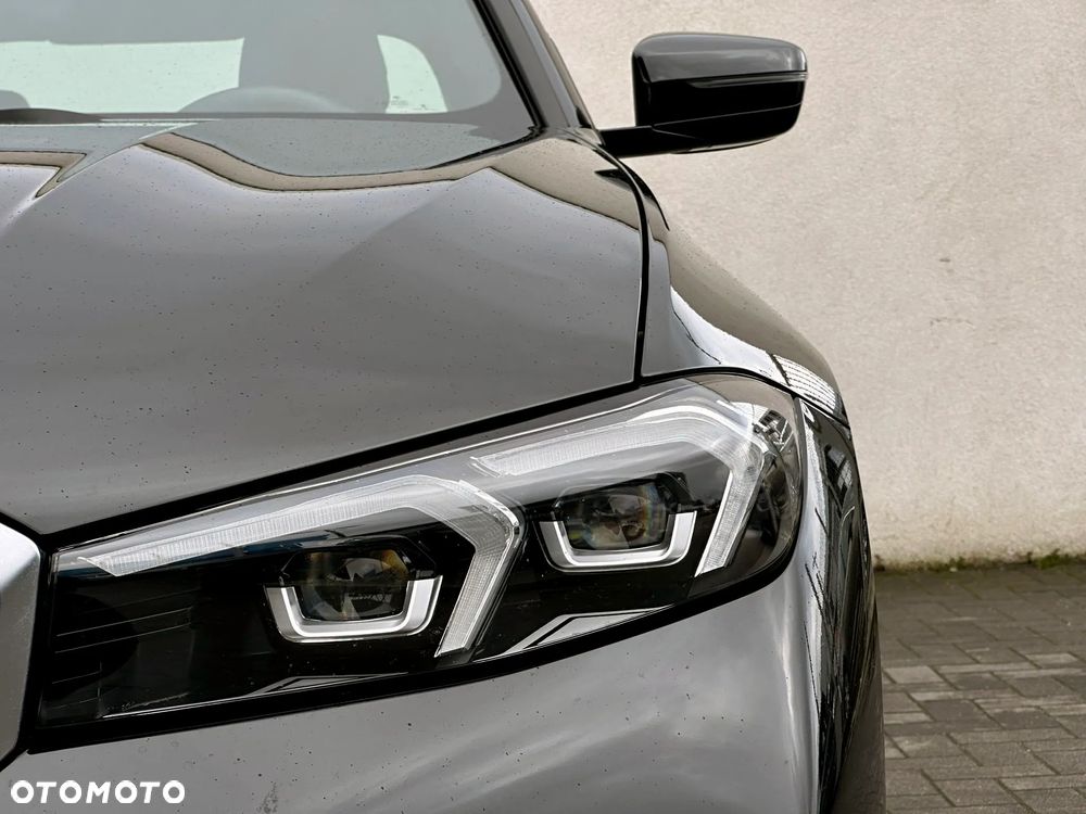 BMW Seria 3 318i M Sport - 6