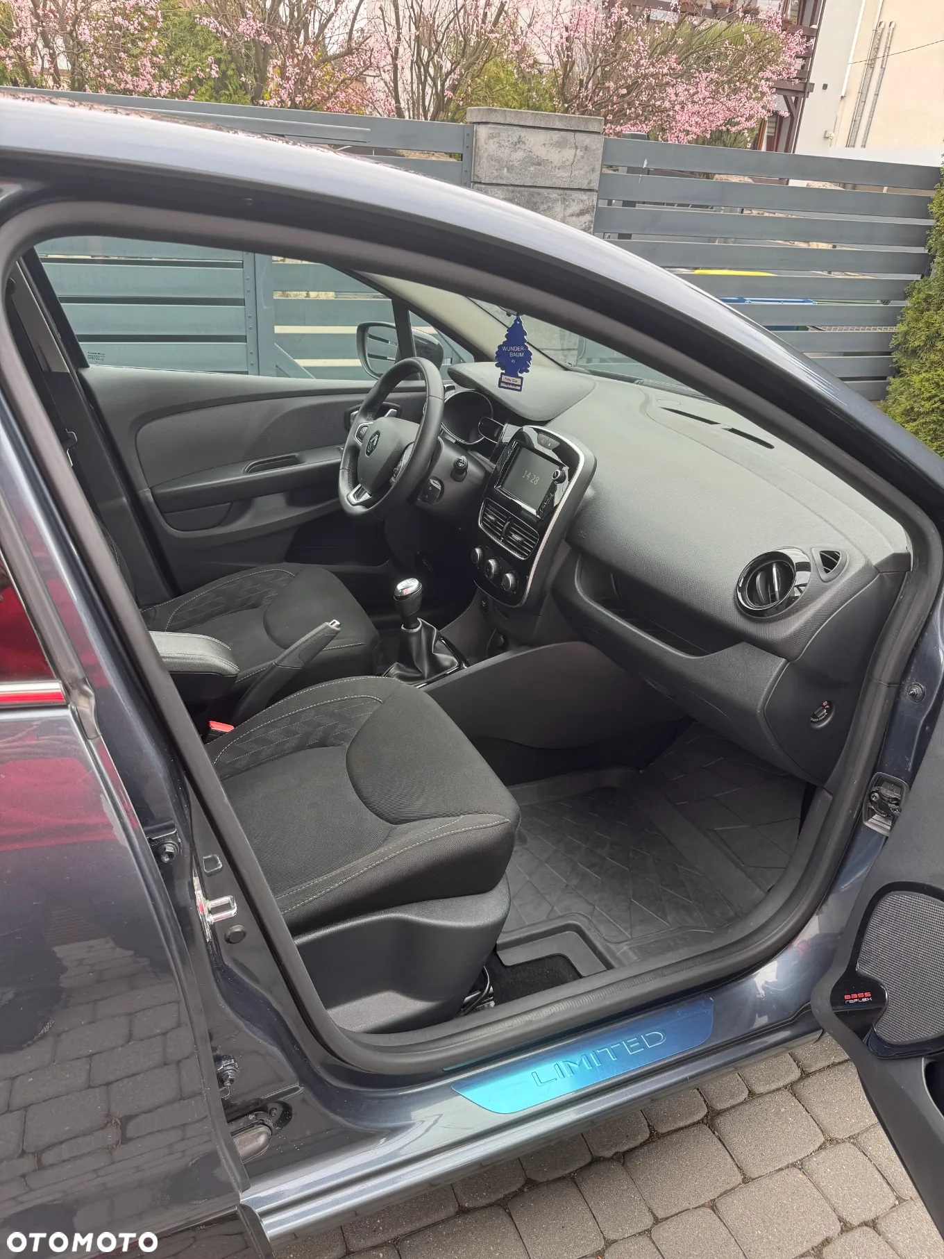 Renault Clio 0.9 Energy TCe Limited - 20
