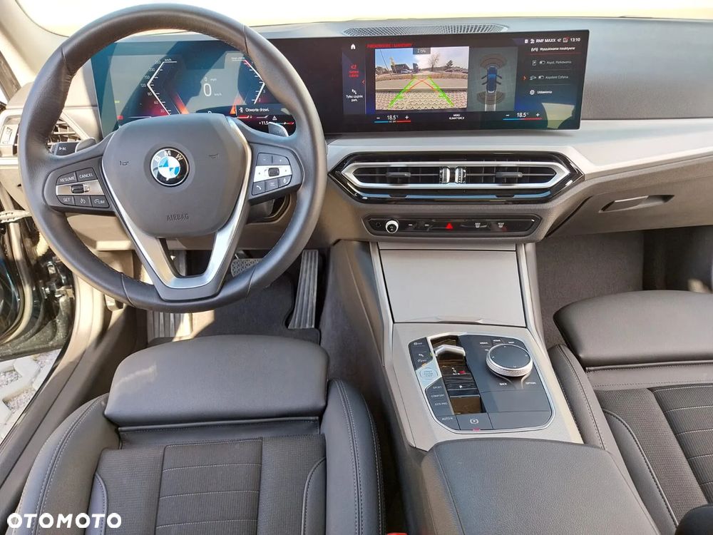 BMW Seria 3 318i M Sport - 27