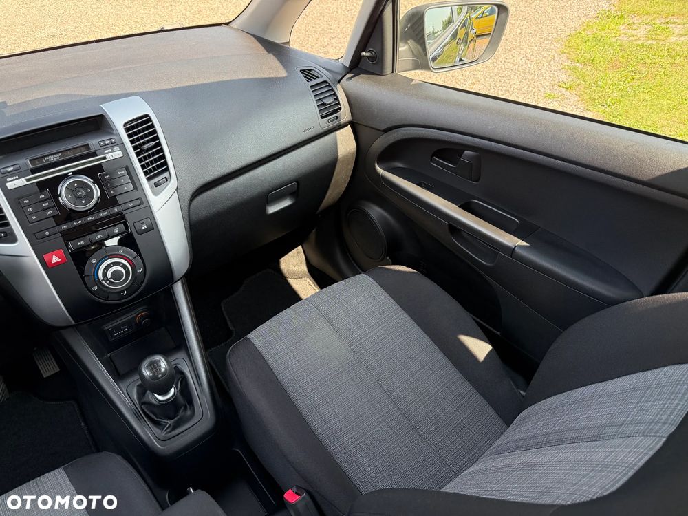 Kia Venga - 14