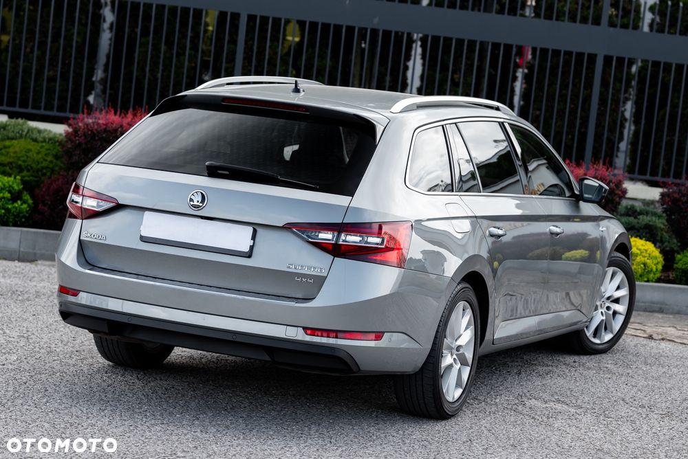 Skoda Superb 2.0 TDI 4x4 L&K DSG - 13