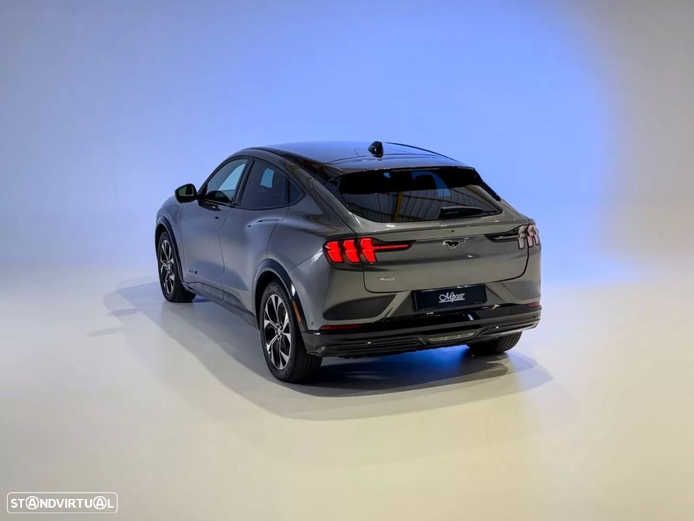 Ford Mustang Mach-E Alargada AWD - 14