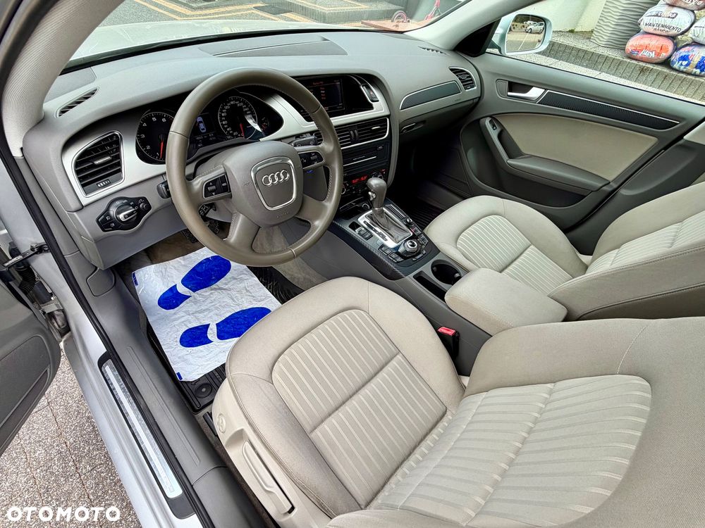 Audi A4 Limousine 1.8 TFSI multitronic Ambiente - 23