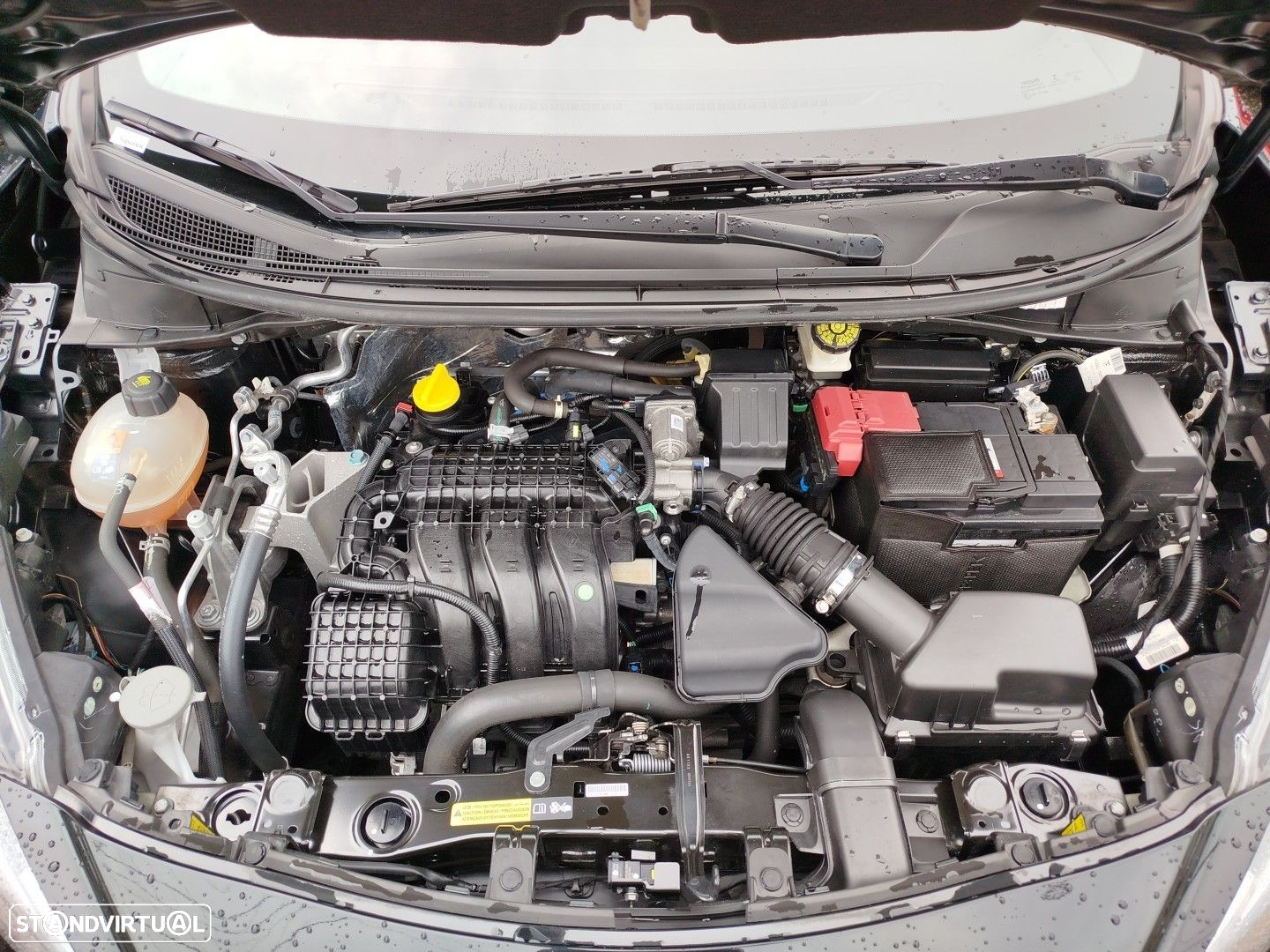 Nissan Micra 1.0 Visia Plus - 9