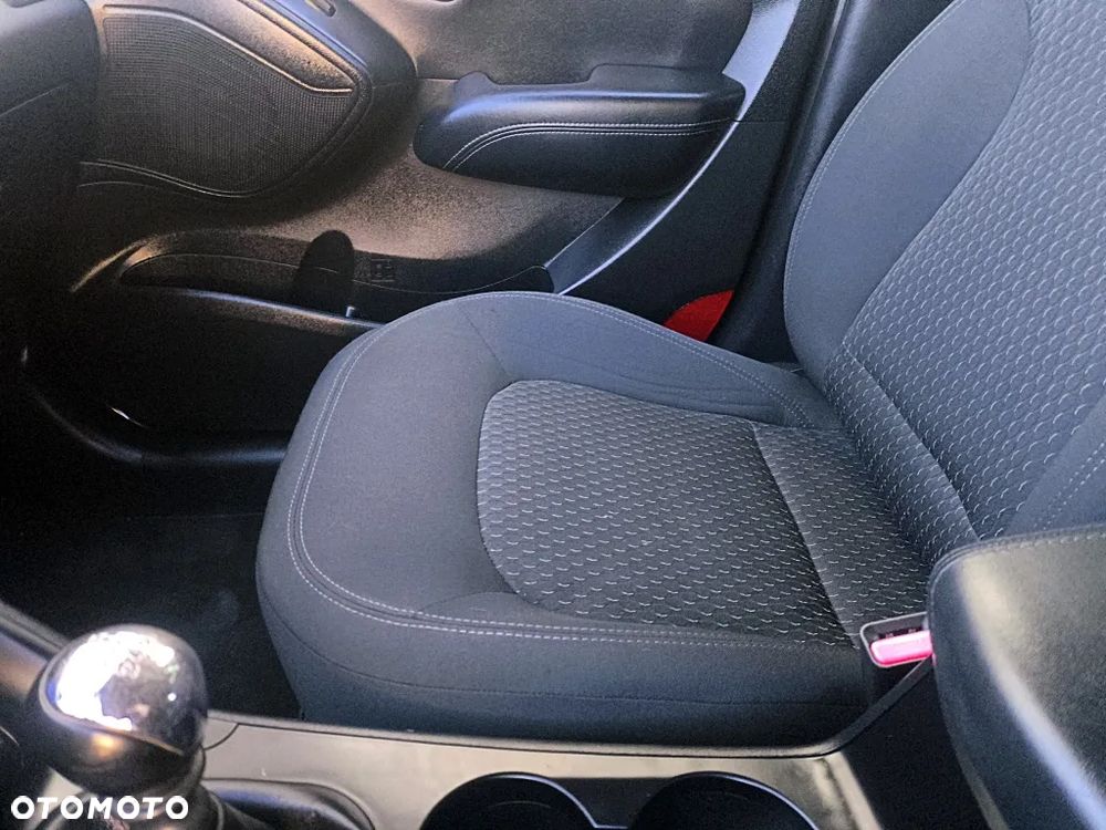 Hyundai ix35 blue 1.6 2WD Finale - 26