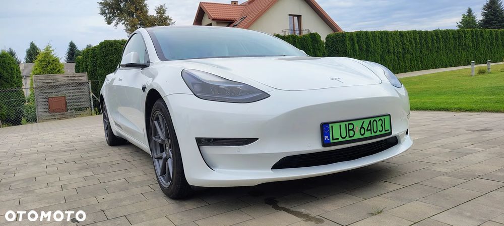 Tesla Model 3 - 13