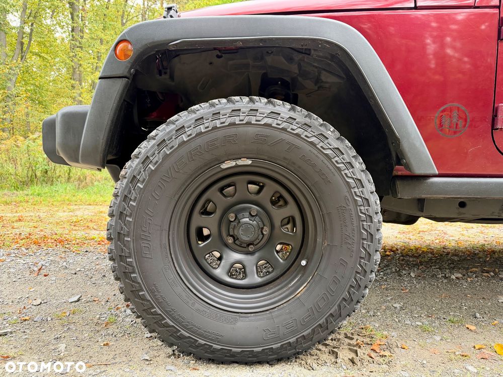Jeep Wrangler - 12