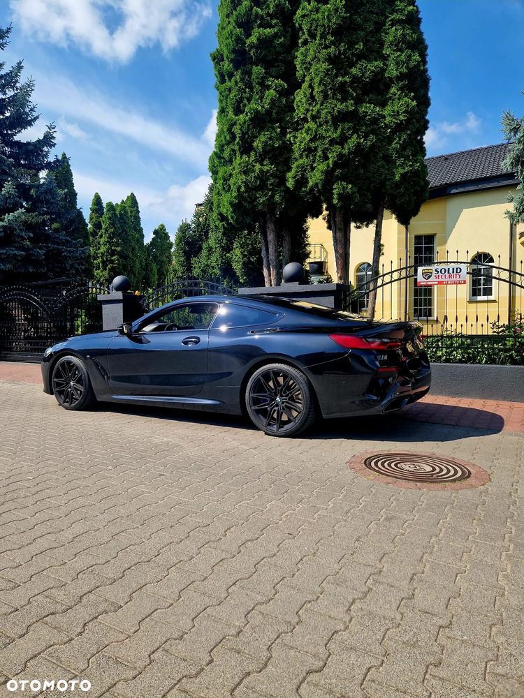 BMW Seria 8 - 17
