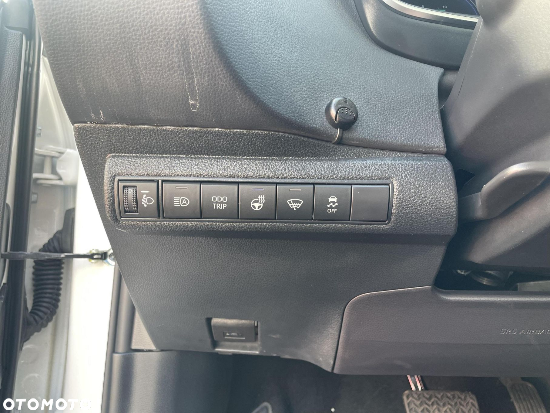 Toyota Corolla 1.8 Hybrid Style - 11