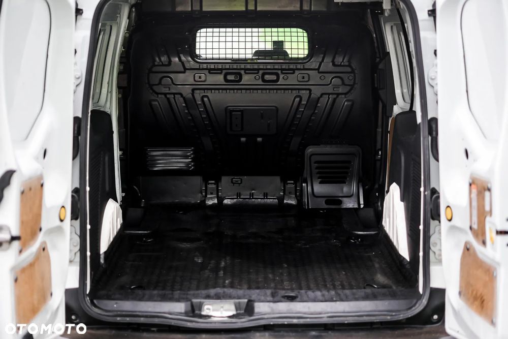 Ford Transit Connect - 17