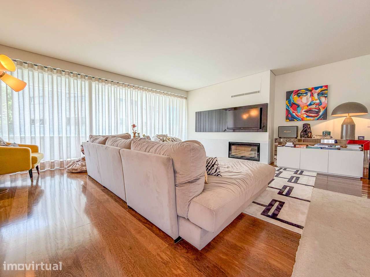 Apartamento T3 com 4 casas de banho e garagem - Grande imagem: 3/39