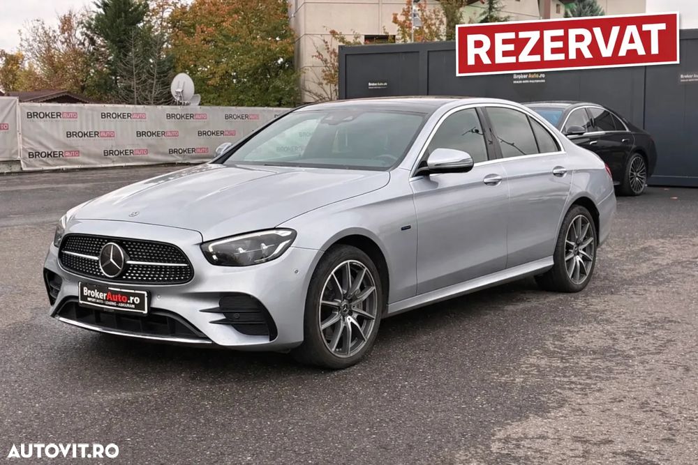 Mercedes-Benz E 300 de 4Matic 9G-TRONIC AMG Line - 2