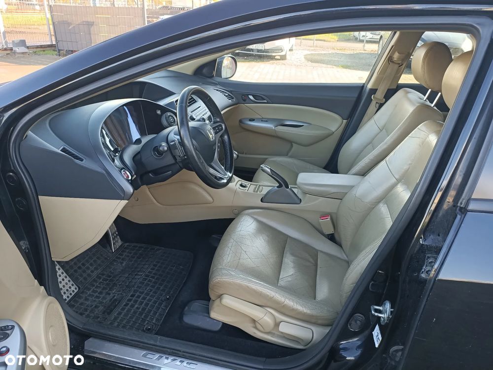 Honda Civic 1.8 Comfort - 8