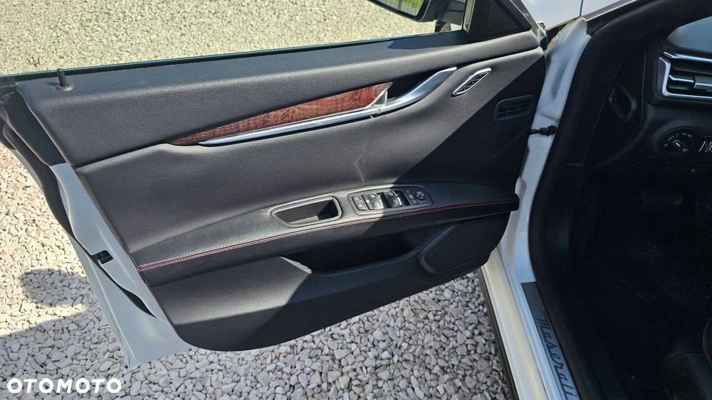 Maserati Ghibli Automatik S - 18