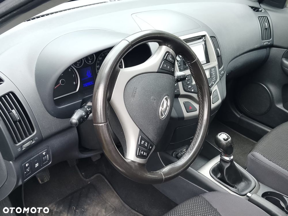 Hyundai i30 1.4 Classic + - 22