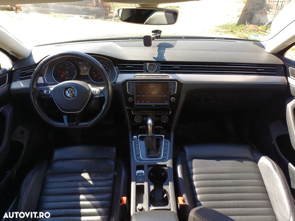 Volkswagen Passat 2.0 TDI SCR 4Motion DSG Elegance - 8