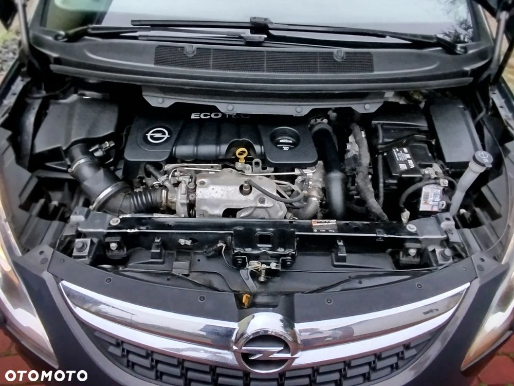Opel Zafira - 8