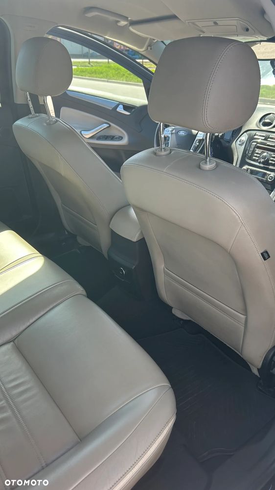 Ford Mondeo 1.6 T Ghia - 8