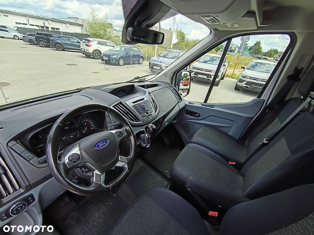 Ford Transit - 9